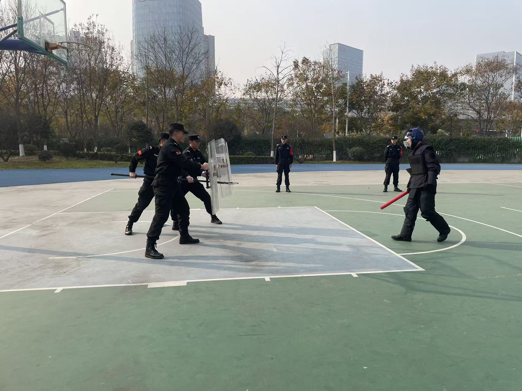 E:/25.12.10后 上傳網(wǎng)站留存/喜報(bào)！南京市保安服務(wù)有限公司建鄴分公司榮獲“校園最小應(yīng)急單元技能競(jìng)賽”一等獎(jiǎng)/照片/ef12cf02b7bf17801f82f2d7cee6249a.jpgef12cf02b7bf17801f82f2d7cee6249a